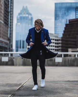 Comment porter un pull noir pour un style chic decontractés quand il fait froid