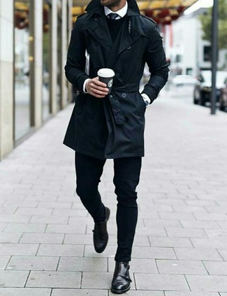 Comment porter un trench noir avec un jean noir