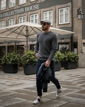 Comment porter une veste universitaire noire