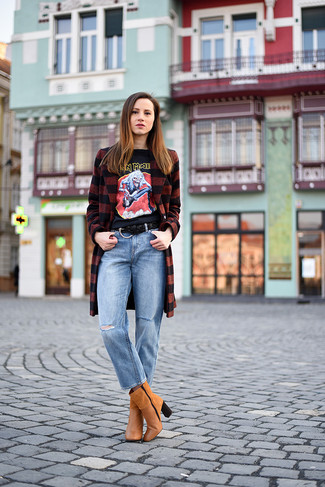 Comment porter une ceinture en cuir tressée noire