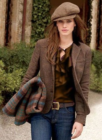 Comment porter une casquette plate marron: Pense à porter un blazer en laine marron et une casquette plate marron pour une impression décontractée.