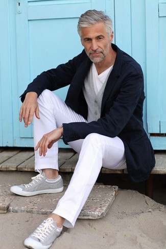 Comment porter un blazer quand il fait chaud après 50 ans