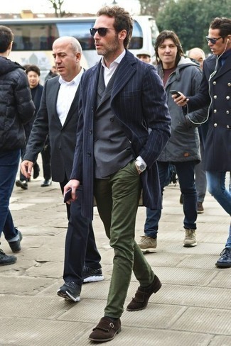 Comment porter un blazer pour un style chic decontractés quand il fait froid après 40 ans