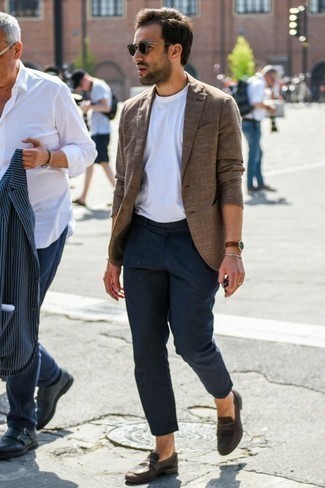 Comment porter un blazer quand il fait très chaud