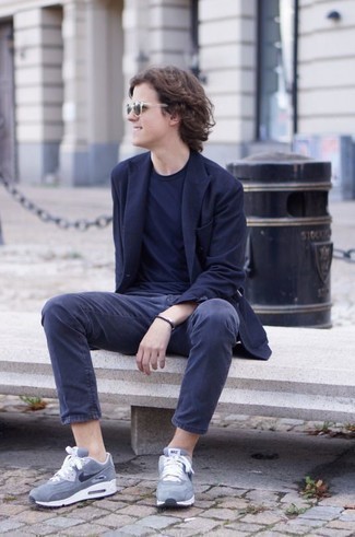 Comment porter un blazer à l'adolescence