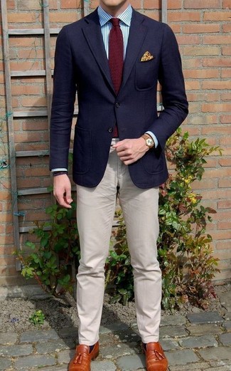 Comment porter un blazer avec des slippers pour un style chic decontractés