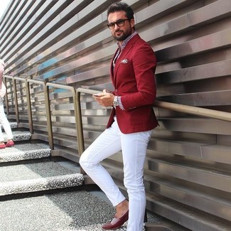 Comment porter un blazer avec des slippers pour un style chic decontractés