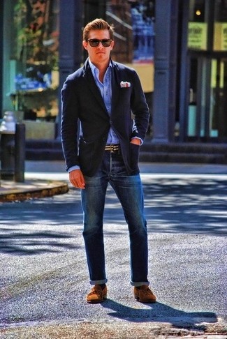 Comment porter un blazer avec des slippers pour un style chic decontractés