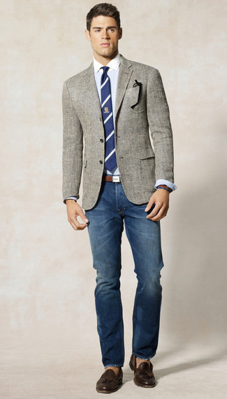 Comment porter un blazer avec des slippers pour un style chic decontractés