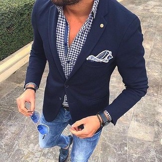 Comment porter un blazer avec un jean skinny pour un style chic decontractés