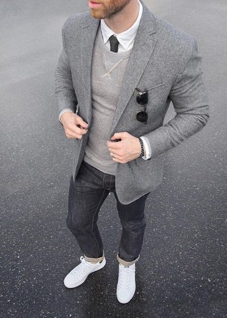 Comment porter un blazer avec un jean skinny pour un style chic decontractés