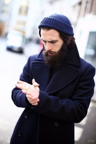 Comment porter un bonnet bleu
