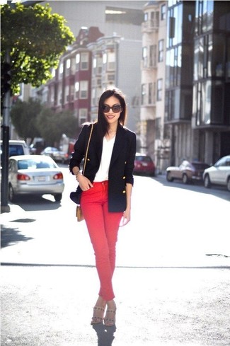 Comment porter un blazer croisé bleu