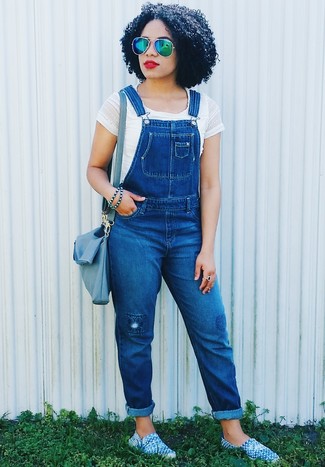 Comment porter des espadrilles bleues
