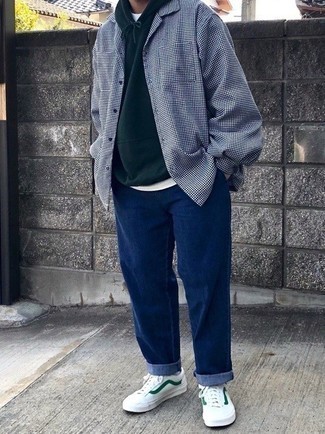 Comment porter une veste en vichy bleue pour un style decontractés quand il fait chaud