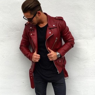 Comment porter un pantalon bleu pour un style relax