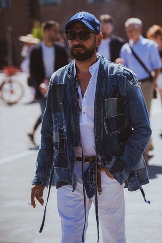 Comment porter une veste en jean à patchwork bleue