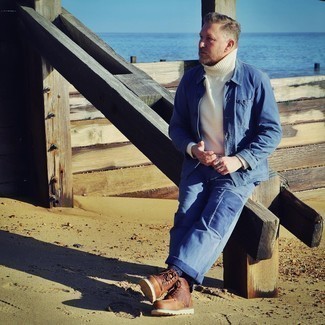 Comment porter un jean à patchwork bleu pour un style chic decontractés