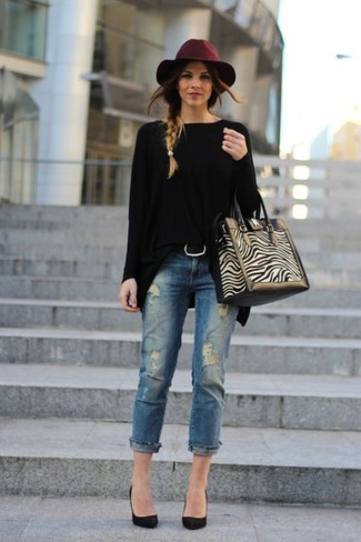 Comment porter un jean déchiré bleu en automne