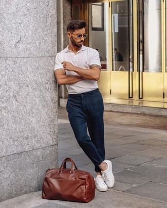 Comment porter des lunettes de soleil bleues quand il fait très chaud