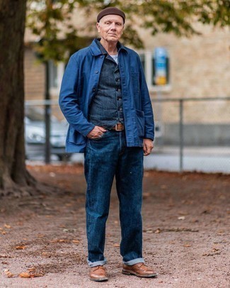 Comment porter un gilet à rayures verticales bleu