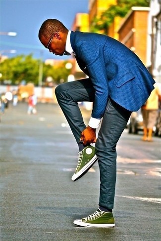 Comment porter un blazer en laine bleu