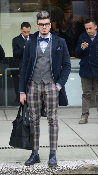 Comment porter un blazer en laine bleu