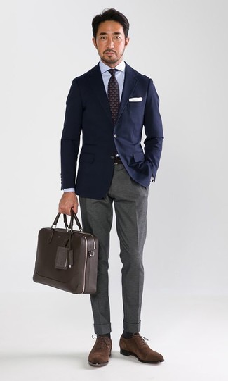 Comment porter une serviette pour un style elégantes