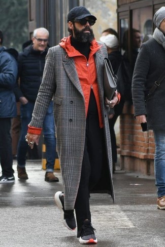 Comment porter une serviette pour un style decontractés quand il fait froid