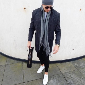 Comment porter une serviette pour un style chic decontractés au printemps