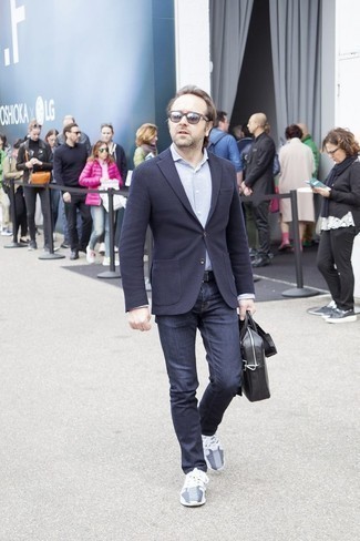 Comment porter une serviette pour un style decontractés après 40 ans