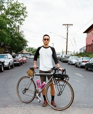 Comment porter un short en denim marron