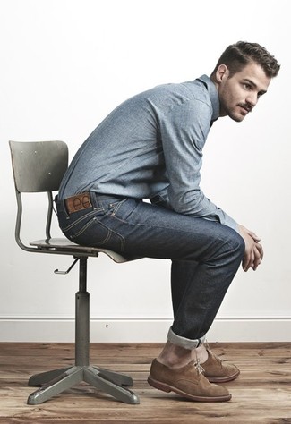Un jean à porter avec des chaussures derby marron