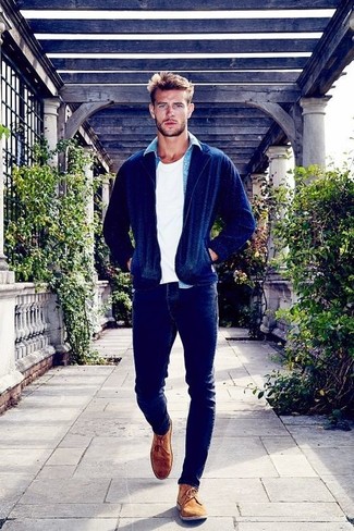 Un jean à porter avec des chaussures derby marron