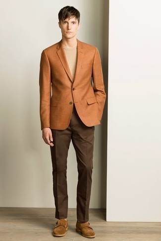 Comment porter un pantalon de costume marron