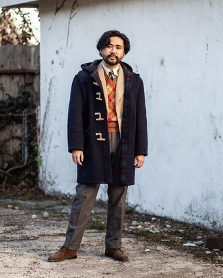Comment porter un pantalon de costume marron en hiver