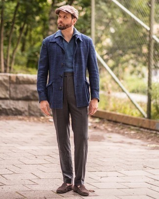Une veste-chemise à porter avec un pantalon de costume marron en automne
