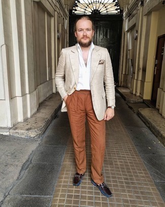 Comment porter des mocassins marron pour un style elégantes