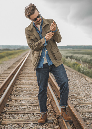 Comment porter une veste style militaire marron pour un style decontractés