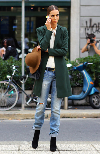 Comment porter un chapeau marron