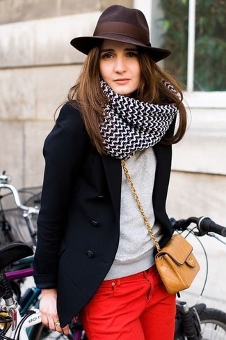 Comment porter un chapeau marron