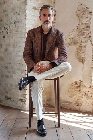 Comment porter une veste à chevrons marron au printemps