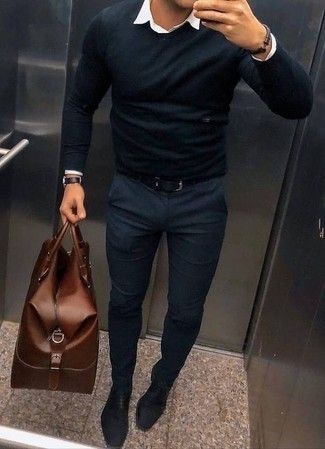 Comment porter un fourre-tout marron