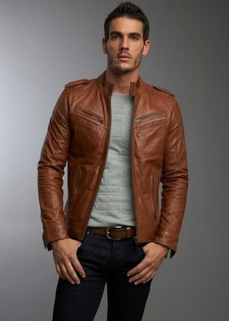 Comment porter une veste marron pour un style decontractés