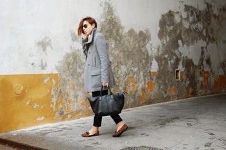 Comment porter des ballerines en daim imprimées léopard marron