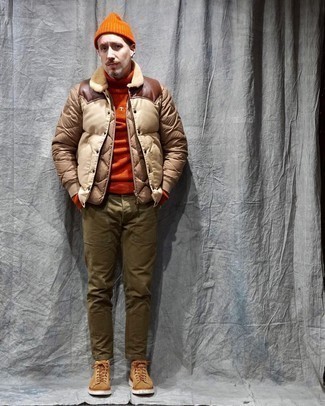 Comment porter une doudoune marron pour un style chic decontractés
