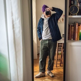 Comment porter des chaussettes marron pour un style decontractés au printemps