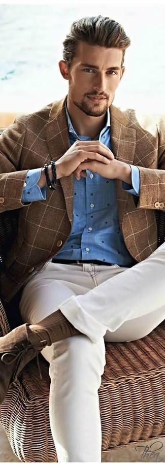 Comment porter des chaussettes marron