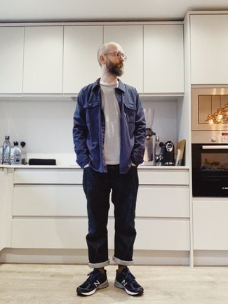 Comment porter des chaussettes marron pour un style decontractés en automne