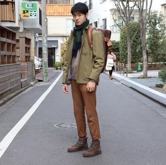 Comment porter des chaussettes marron pour un style decontractés en automne